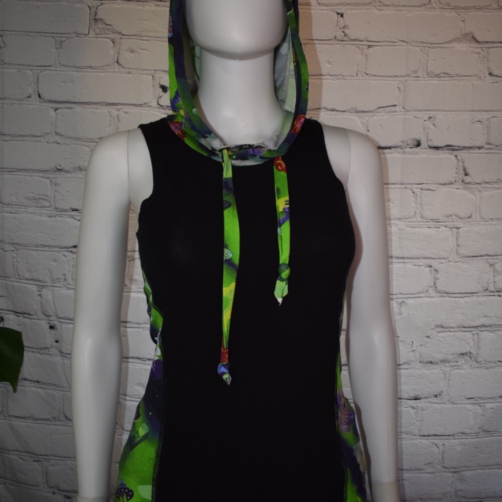 X-Files Tank - Picture 2 of 5